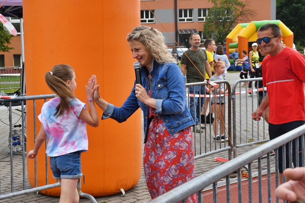 Lipcowy "Bieg Wiewiórki" za nami. Biegacze i miłośnicy nordic walking po raz kolejny mieli okazję wziąć udział w tym popularnym biegu.

fot. Jacek Knapik