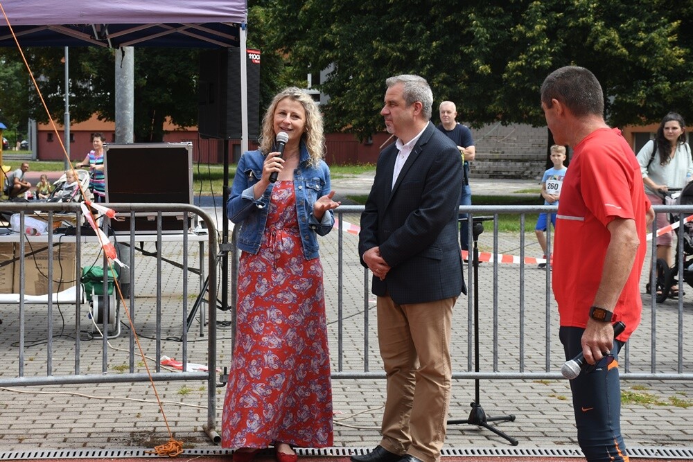 Lipcowy "Bieg Wiewiórki" za nami. Biegacze i miłośnicy nordic walking po raz kolejny mieli okazję wziąć udział w tym popularnym biegu.

fot. Jacek Knapik