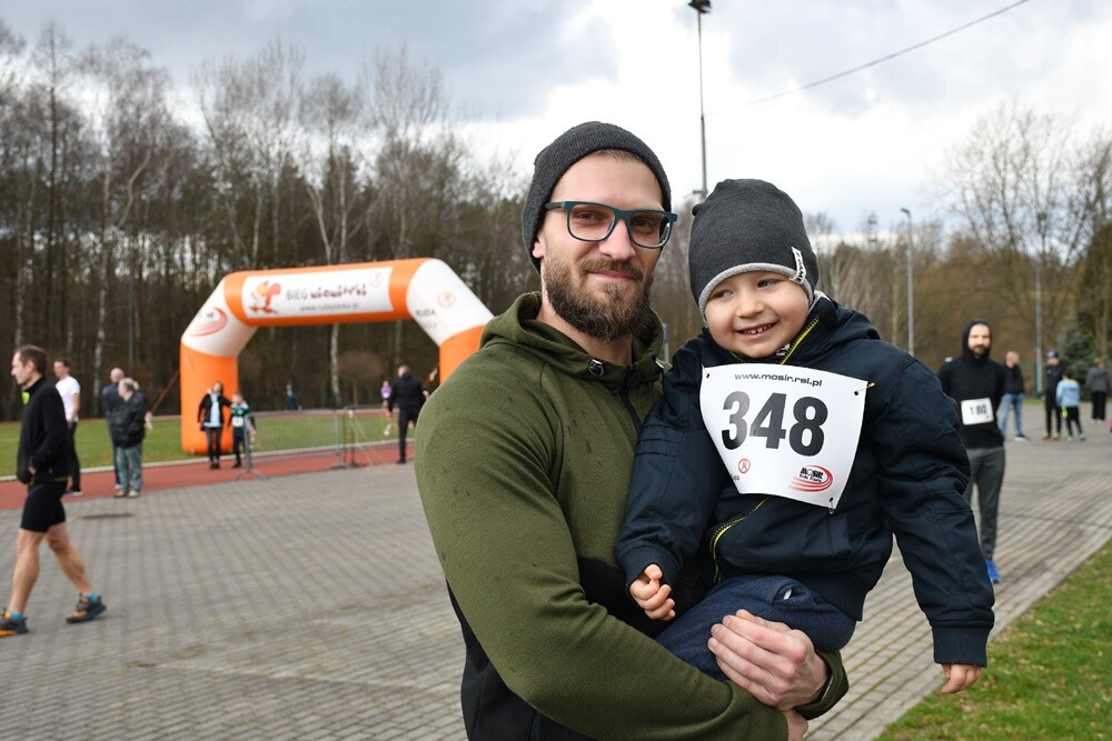 Miłośnicy aktywnego stylu życia znów pobiegli z rudzką wiewiórką. W sobotę na bieżni Szkoły Podstawowej Sportowej nr 15 oraz w halembskim lesie rozpoczął się kolejny cykl "Biegu Wiewiórki". 

fot. Jacek Knapik