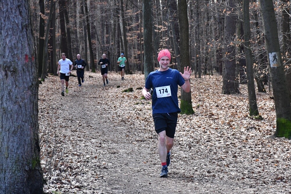 Miłośnicy aktywnego stylu życia znów pobiegli z rudzką wiewiórką. W sobotę na bieżni Szkoły Podstawowej Sportowej nr 15 oraz w halembskim lesie rozpoczął się kolejny cykl "Biegu Wiewiórki". 

fot. Jacek Knapik