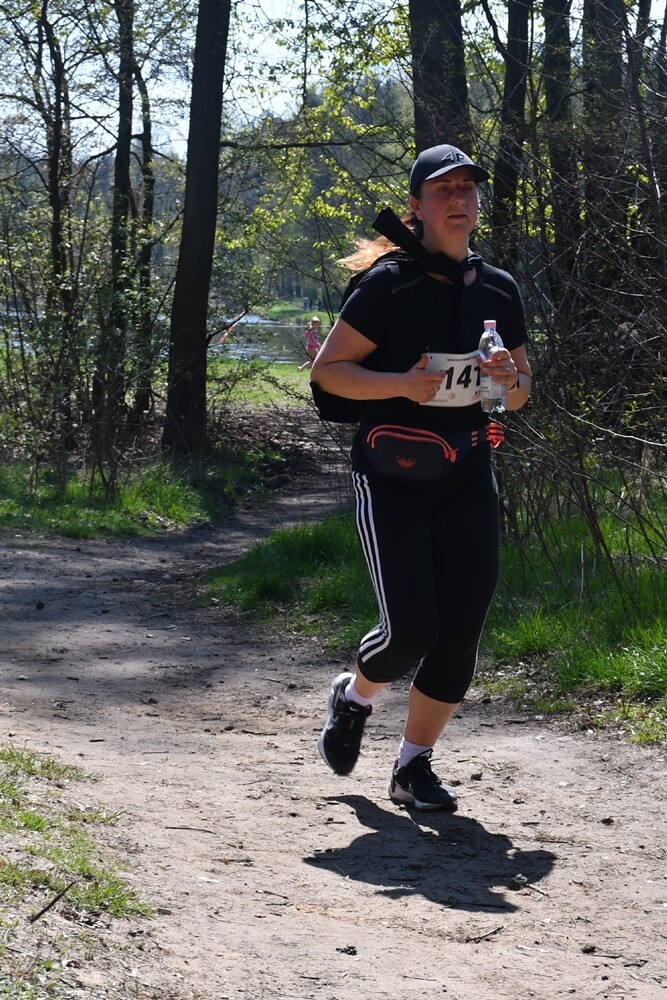 Zapaleni biegacze i miłośnicy nordic walking w  promieniach kwietniowego słońca znowu pobiegli z wiewiórką! W halembskim lesie odbył się drugi w tym roku "Bieg Wiewiórki", podczas którego swoje siły sprawdzili starsi i młodsi sportowcy. Nie zabrakło również dzieci.

fot. Jacek Knapik