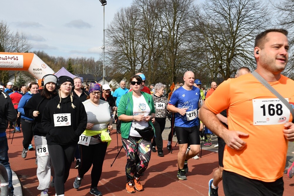 Na pierwszym w tym roku "Biegu Wiewiórki" stawiło się ponad 350 uczestników. / fot. Jacek Knapik