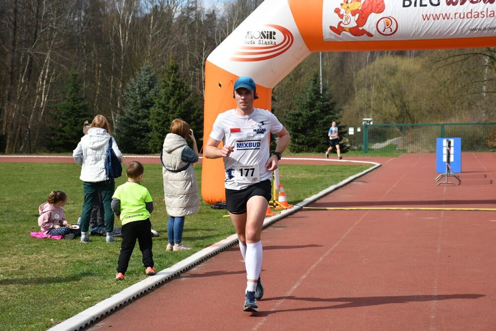 Na pierwszym w tym roku "Biegu Wiewiórki" stawiło się ponad 350 uczestników. / fot. Jacek Knapik