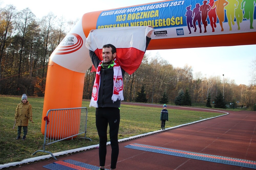 W lasach halembskich rudzianie świętowali 11 listopada na sportowo. Zostały tam zorganizowane XXVIII Biegi Niepodległości. 
fot. UM Ruda Śląska