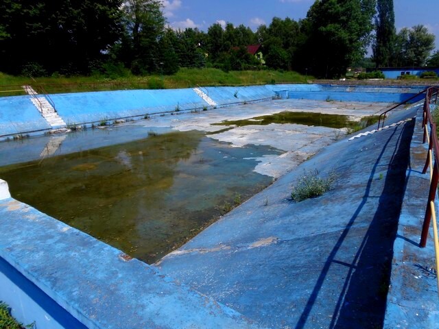 Dzisiaj po uroczystej mszy świętej z kościoła pw. św. Augustyna w dzielnicy Lipiny wyruszyła tradycyjna procesja. Na czele kobiety, mężczyźni, młodzież i dzieci w tradycyjnych, śląskich strojach.