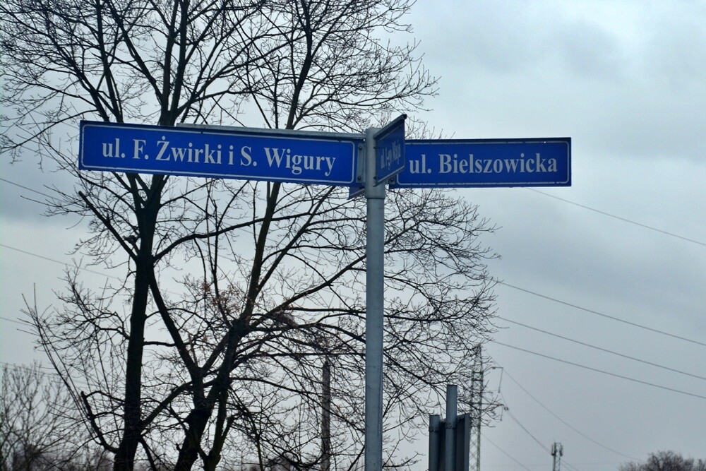 Prace na budowie czwartego etapu trasy N-S w Rudzie Śląskiej wrą! Jak zapowiadają rudzcy urzędnicy, jeżeli wszystko pójdzie zgodnie z planem, pod koniec 2023 roku będziemy mogli trasą N-S przejechać do ulicy Bielszowickiej i 1 Maja. Zobaczcie, jak postępują prace.

fot. Jacek Knapik