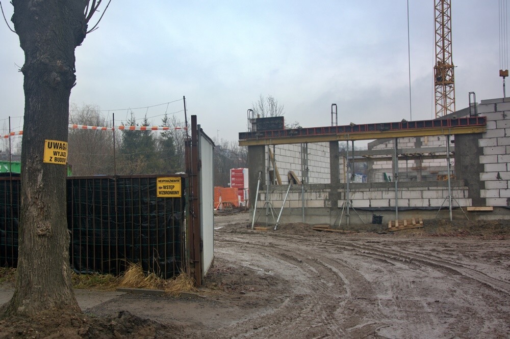 Trwa budowa nowego budynku Szkoły Podstawowej nr 17 w Bielszowicach. Jak wygląda postęp prac na budowie?

fot. Jacek Knapik