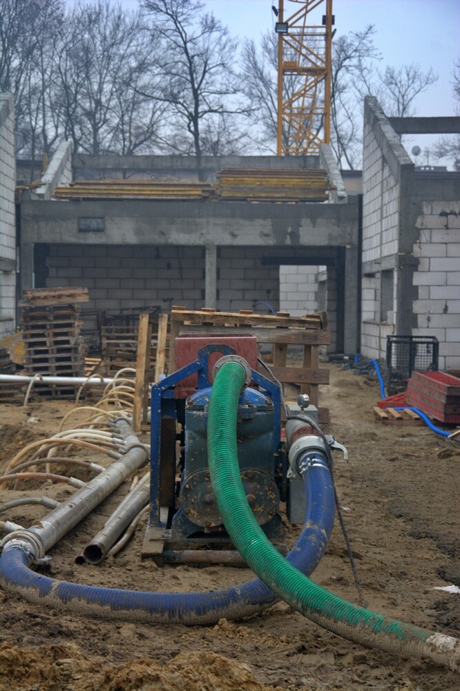 Trwa budowa nowego budynku Szkoły Podstawowej nr 17 w Bielszowicach. Jak wygląda postęp prac na budowie?

fot. Jacek Knapik