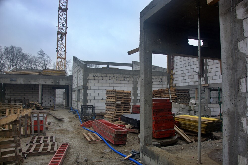 Trwa budowa nowego budynku Szkoły Podstawowej nr 17 w Bielszowicach. Jak wygląda postęp prac na budowie?

fot. Jacek Knapik