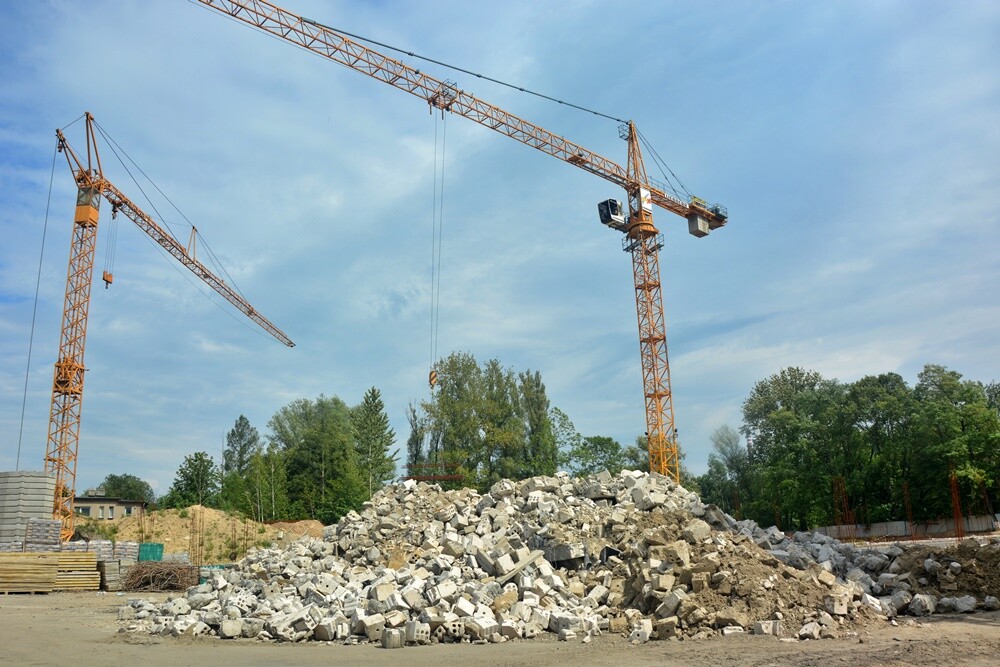 Zamiast budowy rozbiórka? Co dzieje się na placu budowy nowej siedziby Szkoły Podstawowej nr 17 w Bielszowicach. Mieszkańcy dzielnicy nie kryją swojego zaniepokojenia. 

fot. Jacek Knapik