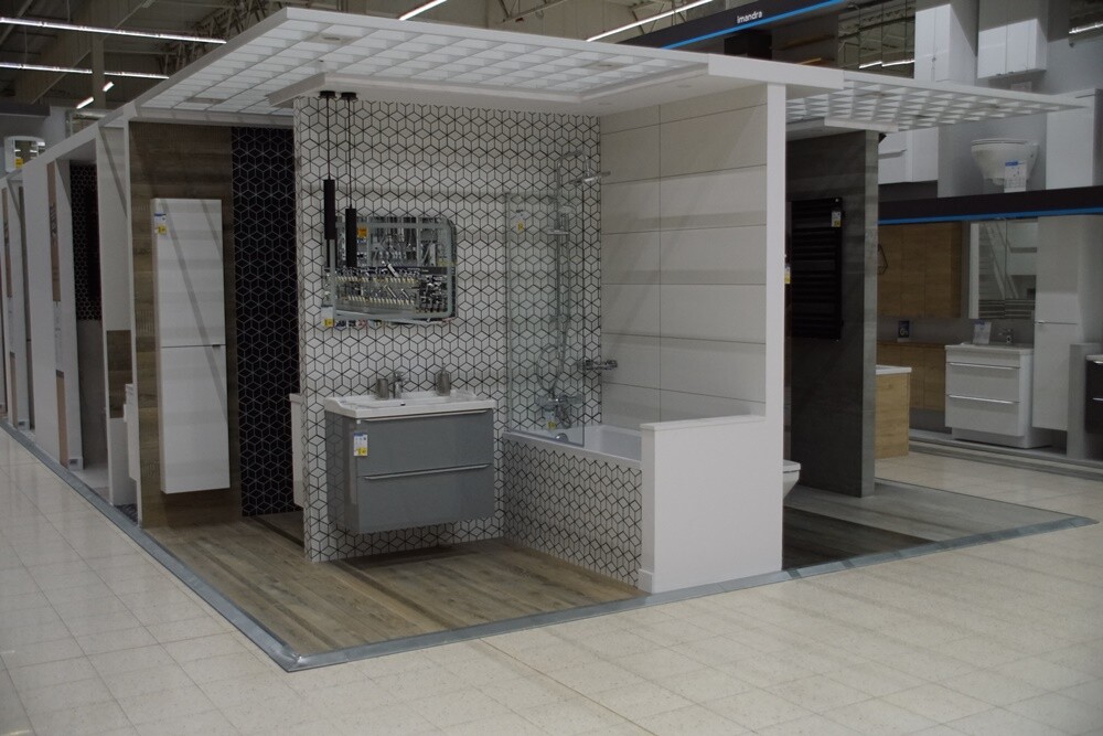 Castorama w Rudzie Śląskiej już otwarta. Sklep powstał w miejscu dawnego Tesco, przy ul. Bukowej 4. Jest to już osiemdziesiąty piąty sklep tego marketu budowlanego w naszym kraju.