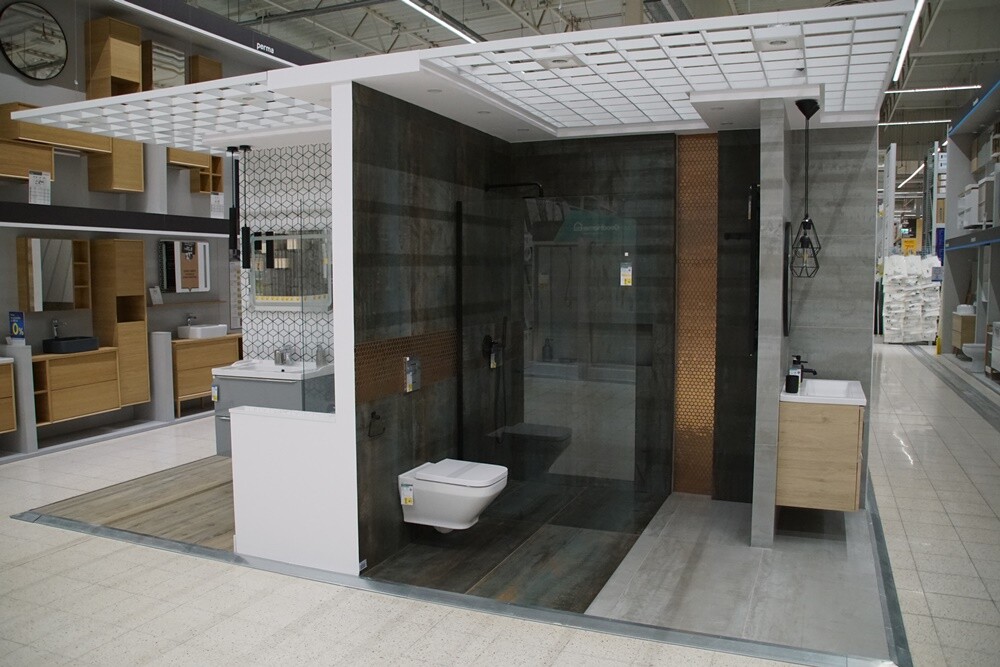 Castorama w Rudzie Śląskiej już otwarta. Sklep powstał w miejscu dawnego Tesco, przy ul. Bukowej 4. Jest to już osiemdziesiąty piąty sklep tego marketu budowlanego w naszym kraju.