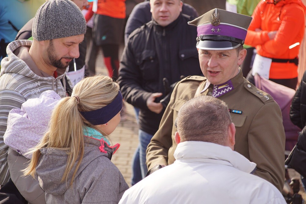 W sobotę odbył się Charytatywny II Bieg Otwartych Serc. Prawie 200 osób wzięło udział w wydarzeniu, by wesprzeć podopiecznych Stowarzyszenia "Otwarte Serca " w Rudzie Śląskiej.