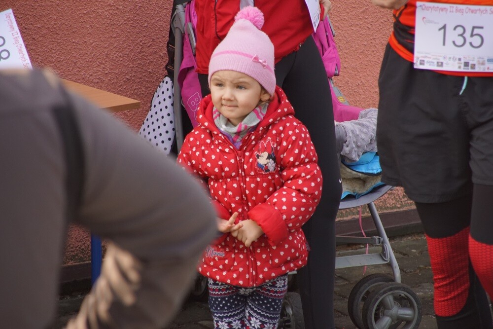 W sobotę odbył się Charytatywny II Bieg Otwartych Serc. Prawie 200 osób wzięło udział w wydarzeniu, by wesprzeć podopiecznych Stowarzyszenia "Otwarte Serca " w Rudzie Śląskiej.
