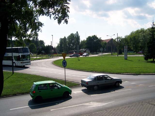 Chebzie - rondo w Chebziu - ul. Asfaltowa