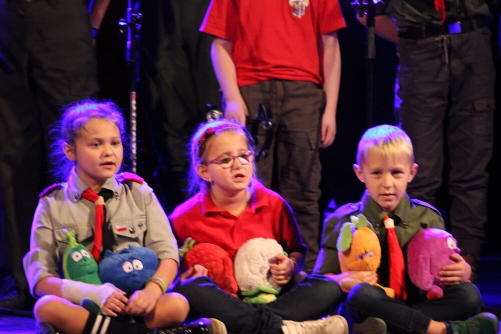 Rudzcy harcerze po raz kolejny popisali się swoim wokalno-muzycznym talentem! Za nami 27. edycja Festiwalu Piosenki Harcerskiej i Turystycznej "Cmok Song", która w tym roku upłynęła w klimacie śląskiej "godki".