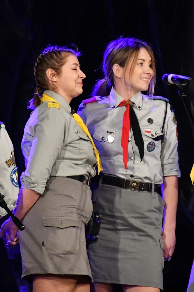 W żeglarskim klimacie przebiegła tegoroczna edycja Festiwalu Piosenki Harcerskiej i Turystycznej "Cmok Song". W miniony weekend prawie 400 uczestników po raz 29. zaprezentowało swoje wokalne i muzyczne talenty. 

fot. Jacek Knapik