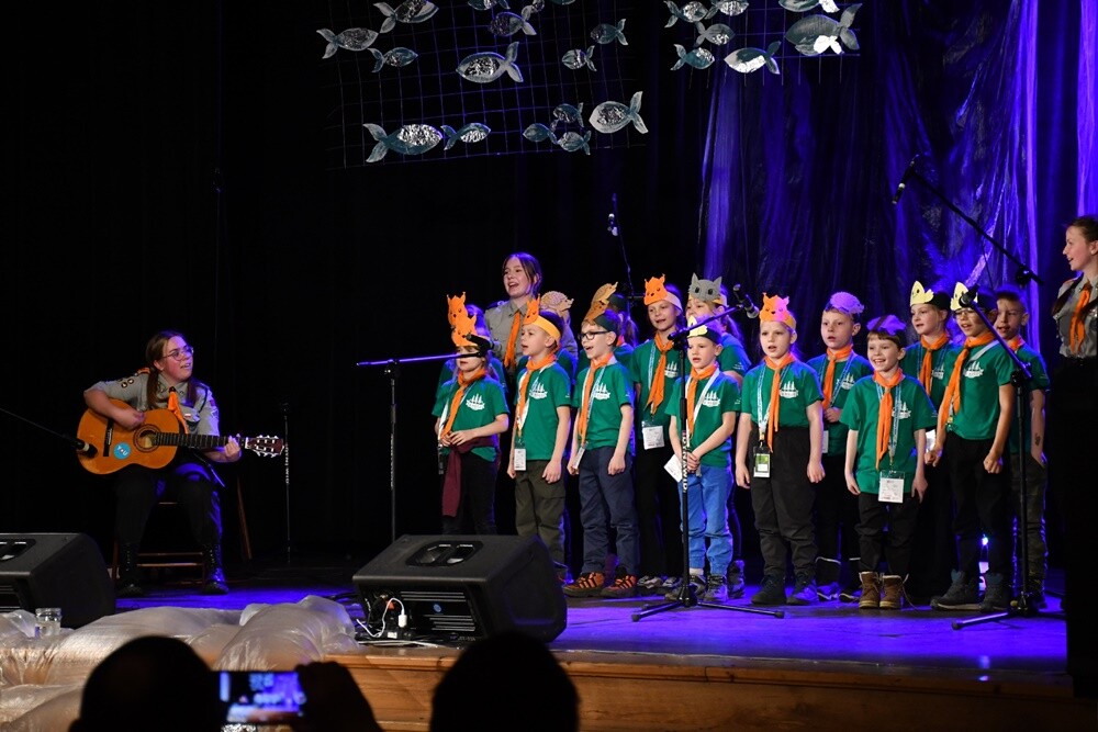 W żeglarskim klimacie przebiegła tegoroczna edycja Festiwalu Piosenki Harcerskiej i Turystycznej "Cmok Song". W miniony weekend prawie 400 uczestników po raz 29. zaprezentowało swoje wokalne i muzyczne talenty. 

fot. Jacek Knapik