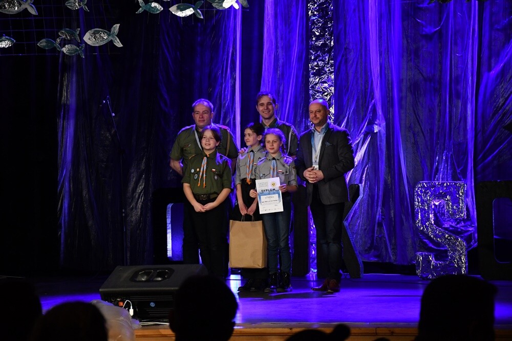 W żeglarskim klimacie przebiegła tegoroczna edycja Festiwalu Piosenki Harcerskiej i Turystycznej "Cmok Song". W miniony weekend prawie 400 uczestników po raz 29. zaprezentowało swoje wokalne i muzyczne talenty. 

fot. Jacek Knapik