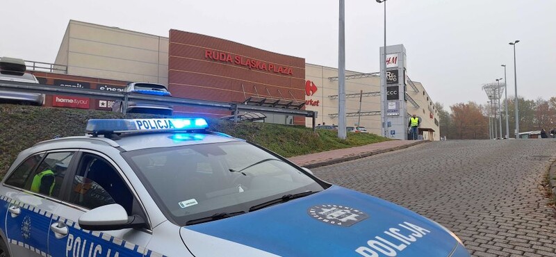 Co się działo dziś rano w Plazie? Na parkingu pojawiły się radiowozy