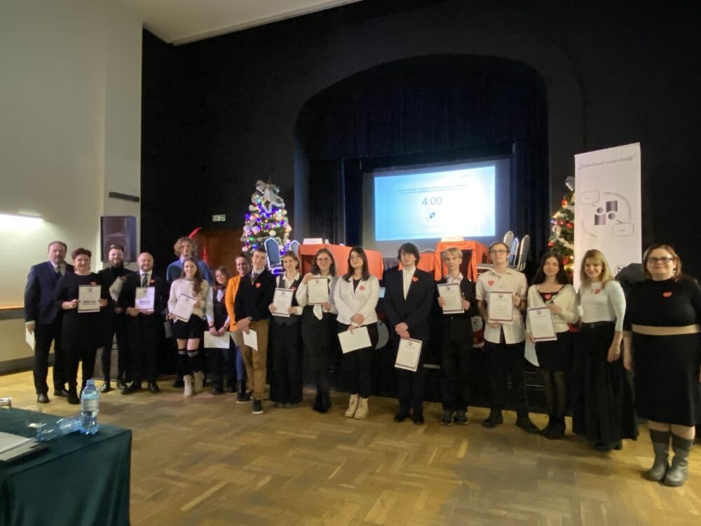 Pokazowe debaty oksfordzkie w ramach WOŚP/fot. FB Michał Pierończyk