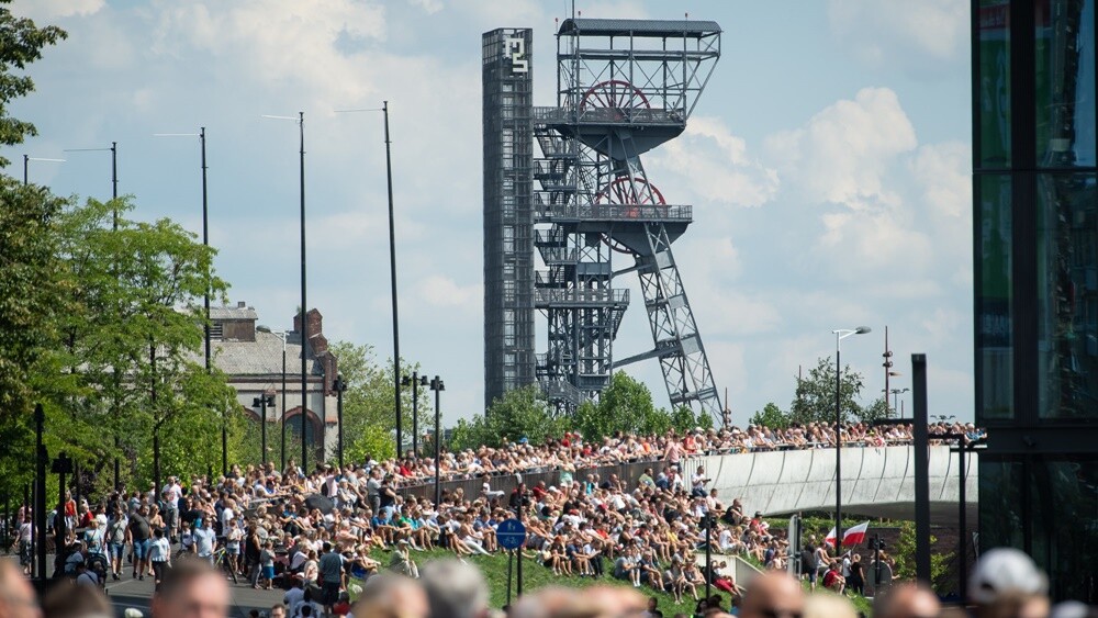 15 sierpnia, w Katowicach odbyła się defilada Wierni Polsce – kulminacyjny punkt tegorocznych obchodów Święta Wojska Polskiego. W uroczystości uczestniczył m.in. prezydent Andrzej Duda oraz premier Mateusz Morawiecki. Ulicami Katowic przedefilowało blisko 2600 żołnierzy.