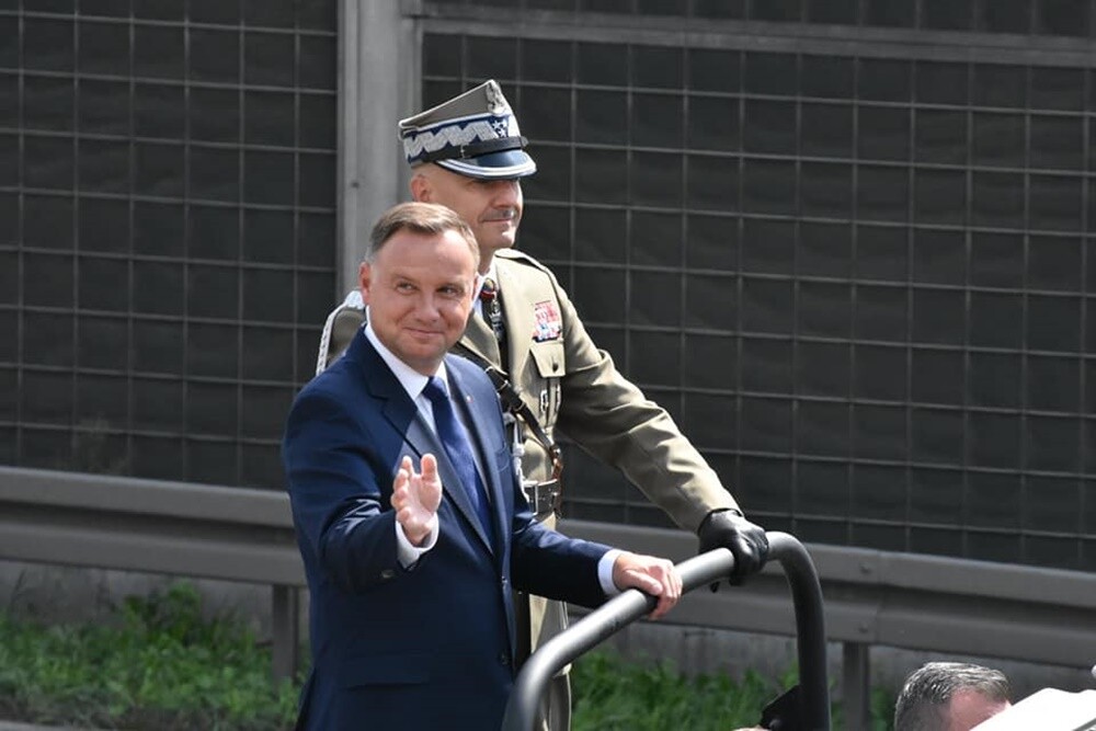 15 sierpnia, w Katowicach odbyła się defilada Wierni Polsce – kulminacyjny punkt tegorocznych obchodów Święta Wojska Polskiego. W uroczystości uczestniczył m.in. prezydent Andrzej Duda oraz premier Mateusz Morawiecki. Ulicami Katowic przedefilowało blisko 2600 żołnierzy.