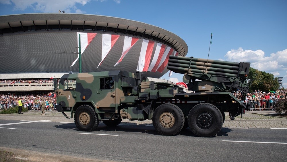 15 sierpnia, w Katowicach odbyła się defilada Wierni Polsce – kulminacyjny punkt tegorocznych obchodów Święta Wojska Polskiego. W uroczystości uczestniczył m.in. prezydent Andrzej Duda oraz premier Mateusz Morawiecki. Ulicami Katowic przedefilowało blisko 2600 żołnierzy.