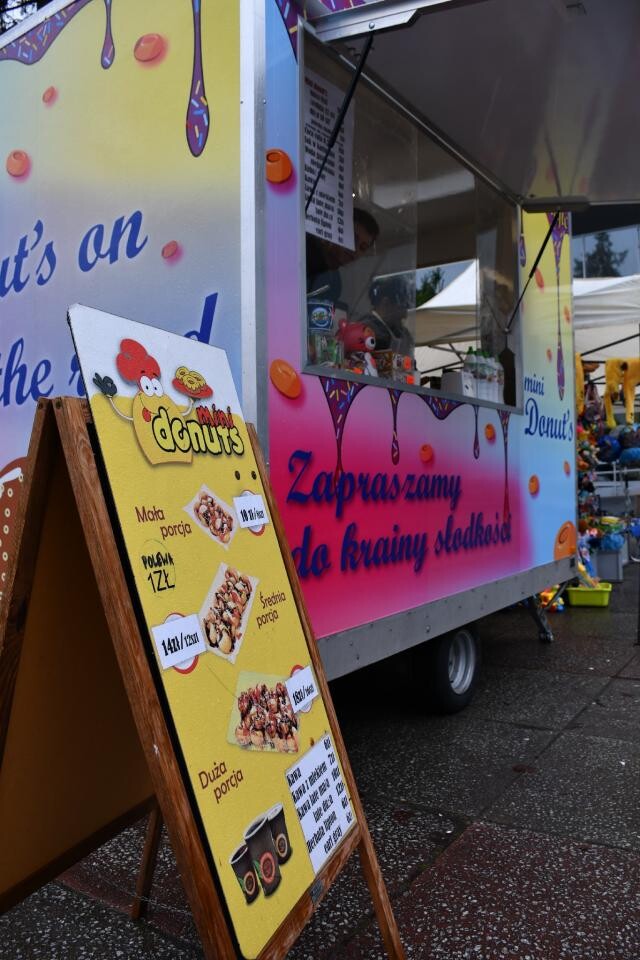 Trwa "Dmuchane Zakończenie Ferii". Atrakcji dla dzieci jest tutaj co niemiara! / fot. Jacek Knapik