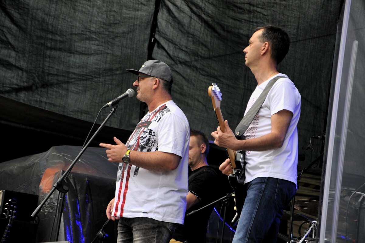 Na scenie podczas Dni Rudy Śląskiej 2019 wystapił zespół Auitentikos z Mikołowa