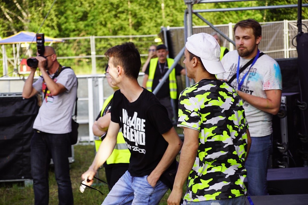 Dzisiaj na mieszkańców naszego miasta czekał kolorowy zawrót głowy. W Bykowinie odbył się Holi Festiwal Poland - ogólnopolska edycja robiącego furorę na całym świecie festiwalu kolorów.