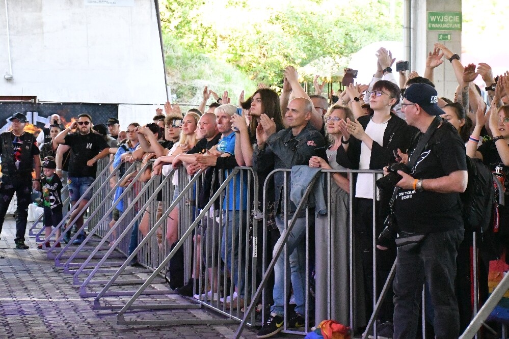 Po czterech latach powróciły Dni Rudy Śląskiej! Wczoraj na scenie zagrały zespoły CoverNostra, Oberschlesien i Mary Spolsky. W finałowym koncercie Zespołu Dżem  uczestniczyło ponad 7 tysięcy osób! Zobaczcie zdjęcia i filmy!

fot. Jacek Knapik