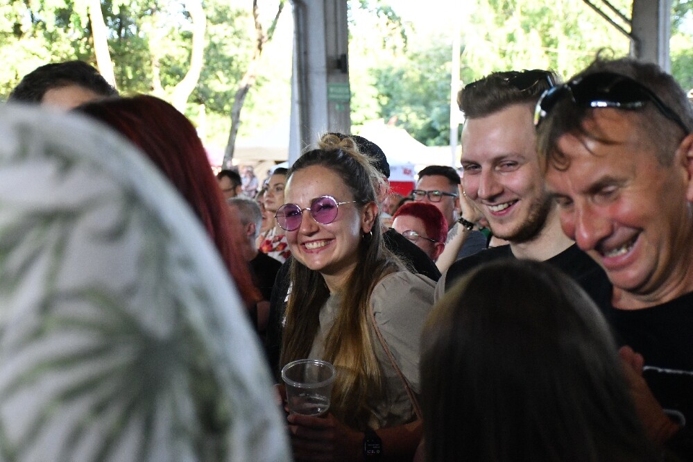 Po czterech latach powróciły Dni Rudy Śląskiej! Wczoraj na scenie zagrały zespoły CoverNostra, Oberschlesien i Mary Spolsky. W finałowym koncercie Zespołu Dżem  uczestniczyło ponad 7 tysięcy osób! Zobaczcie zdjęcia i filmy!

fot. Jacek Knapik