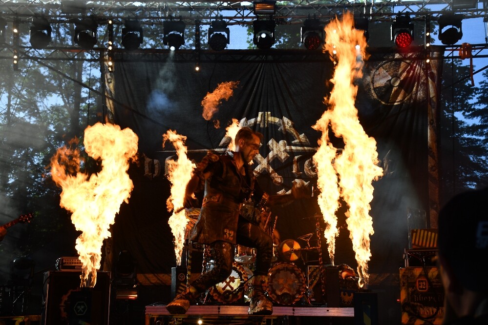 Po czterech latach powróciły Dni Rudy Śląskiej! Wczoraj na scenie zagrały zespoły CoverNostra, Oberschlesien i Mary Spolsky. W finałowym koncercie Zespołu Dżem  uczestniczyło ponad 7 tysięcy osób! Zobaczcie zdjęcia i filmy!

fot. Jacek Knapik