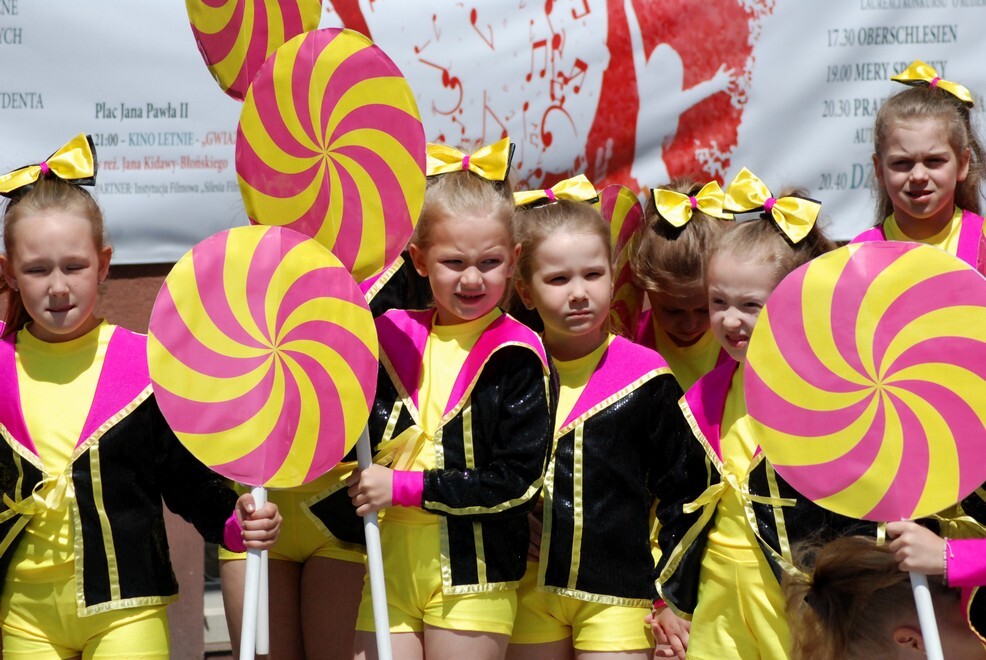 Tegoroczne Dni Rudy Śląskiej połączono z miejskimi obchodami Dnia Dziecka. Impreza dla najmłodszych mieszkańców naszego miasta zainaugurowała w sobotę, 3 czerwca, wielkie świętowanie.