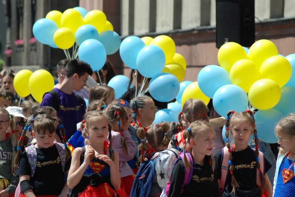 Tegoroczne Dni Rudy Śląskiej połączono z miejskimi obchodami Dnia Dziecka. Impreza dla najmłodszych mieszkańców naszego miasta zainaugurowała w sobotę, 3 czerwca, wielkie świętowanie.