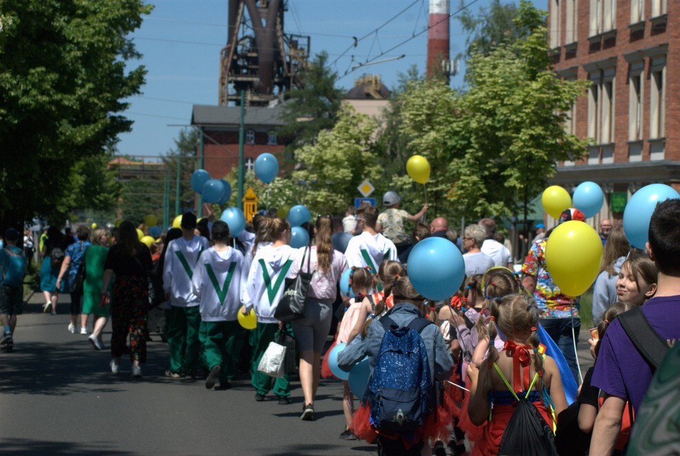 Tegoroczne Dni Rudy Śląskiej połączono z miejskimi obchodami Dnia Dziecka. Impreza dla najmłodszych mieszkańców naszego miasta zainaugurowała w sobotę, 3 czerwca, wielkie świętowanie.