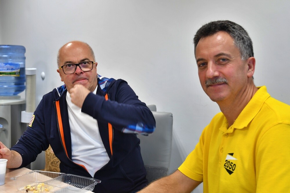 W sobotę na terenie Stadionu Lekkoatletycznego w Rudzie Śląskiej odbyło się wydarzenie „Dobro za Dobro”. Impreza miała charakter charytatywny - cały dochód zebrany podczas imprezy zostanie przekazany na rzecz braci bliźniaków z Rudy Śląskiej - Maćka i Piotrka – podopiecznych Fundacji Aktywni My.

fot. Jacek Knapik