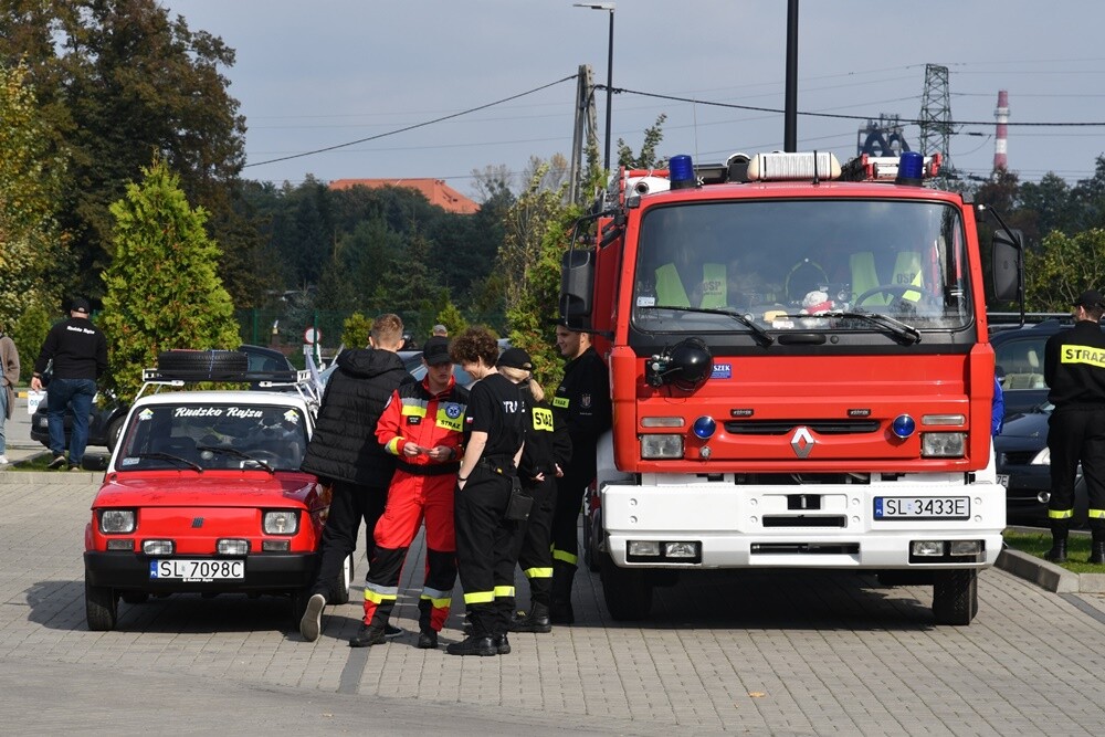 W sobotę na terenie Stadionu Lekkoatletycznego w Rudzie Śląskiej odbyło się wydarzenie „Dobro za Dobro”. Impreza miała charakter charytatywny - cały dochód zebrany podczas imprezy zostanie przekazany na rzecz braci bliźniaków z Rudy Śląskiej - Maćka i Piotrka – podopiecznych Fundacji Aktywni My.

fot. Jacek Knapik