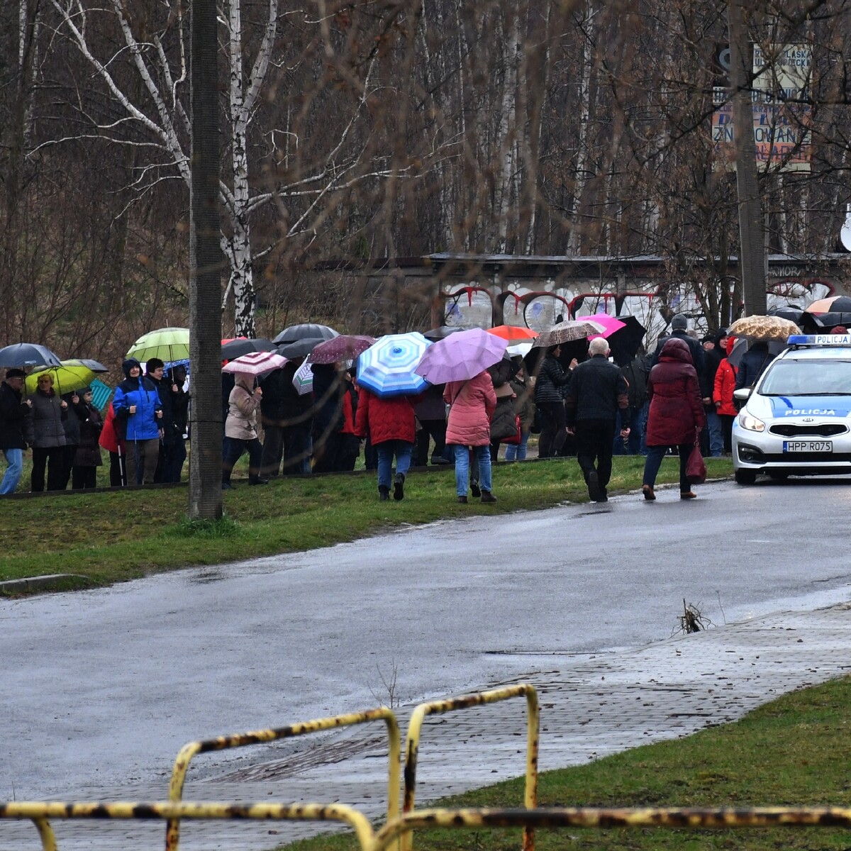 Droga Krzyżowa organizowana przez Parafię pw. św. Wawrzyńca i św. Antoniego w Wirku/fot. Jacek Knapik
