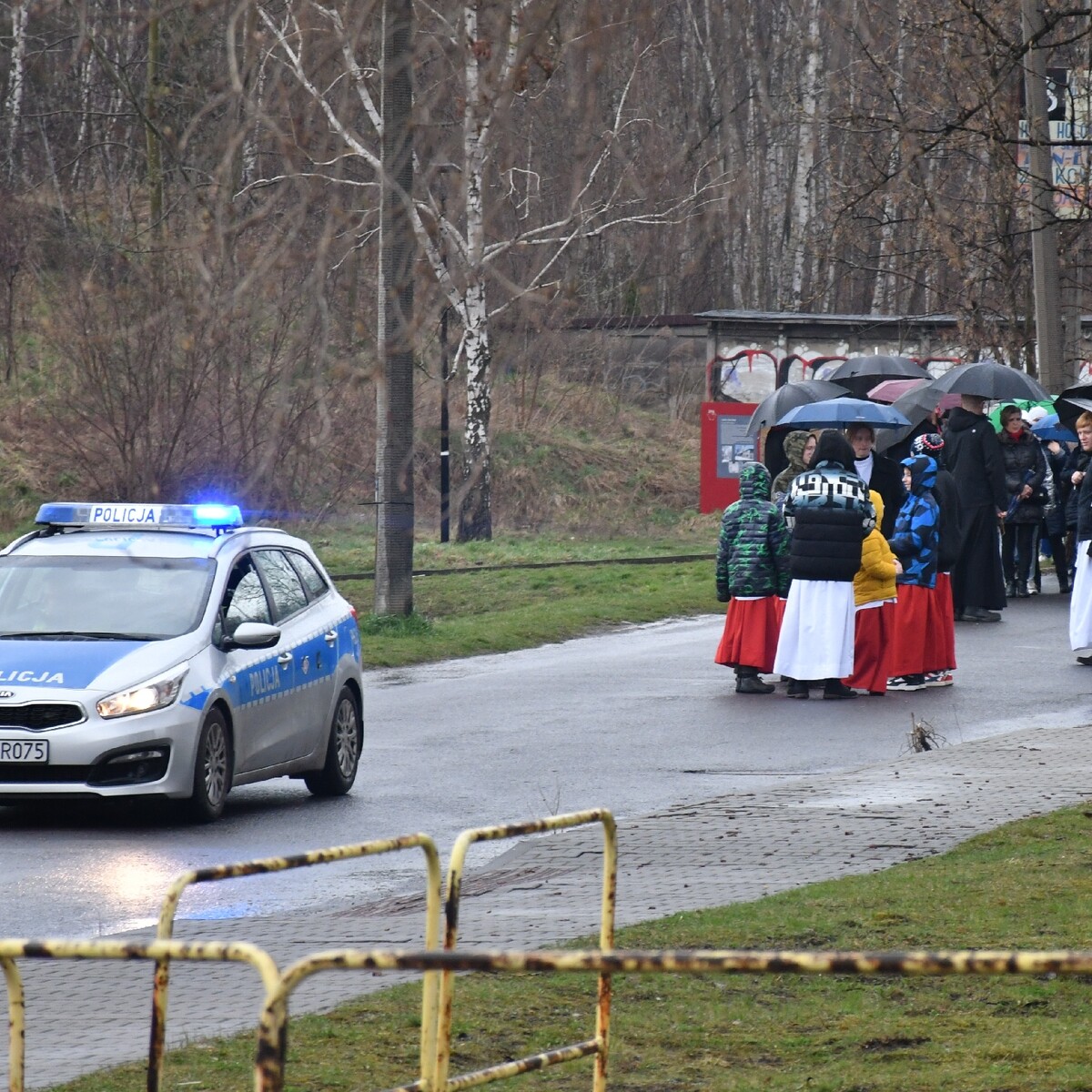 Droga Krzyżowa organizowana przez Parafię pw. św. Wawrzyńca i św. Antoniego w Wirku/fot. Jacek Knapik