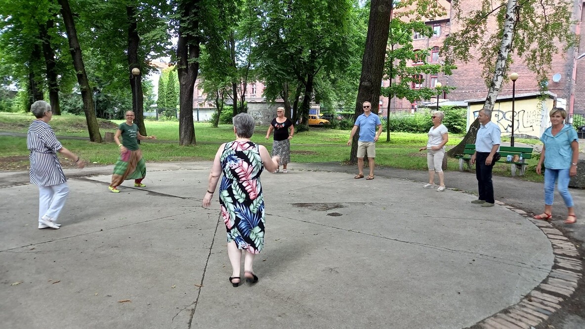 W sobotę, 17 lipca, odbyło się drugie spotkanie z cyklu "Ogrodu Śniadaniowego" organizowanego przez Miejskie Centrum Kultury im. H. Bisty w Rudzie Śląskiej.

fot. MCK