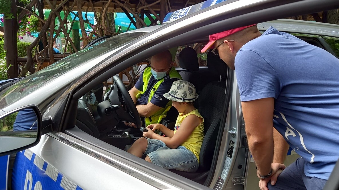 W sobotę, 17 lipca, odbyło się drugie spotkanie z cyklu "Ogrodu Śniadaniowego" organizowanego przez Miejskie Centrum Kultury im. H. Bisty w Rudzie Śląskiej.

fot. MCK