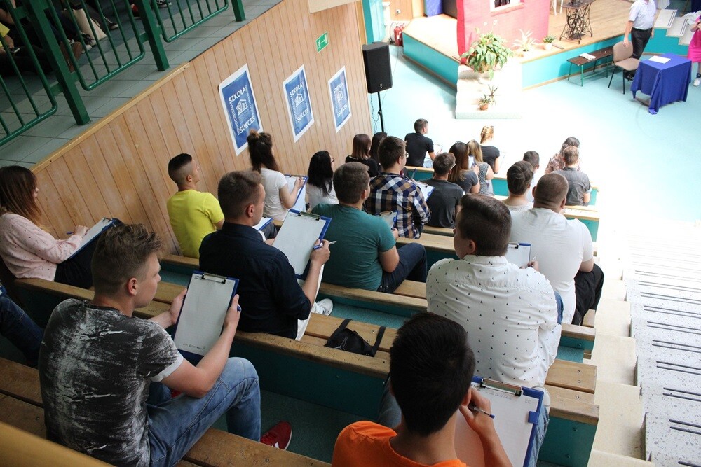 50 uczniów szkół średnich z Rudy Śląskiej wzięło wczoraj udział w pierwszym w historii miasta i Górnego Śląska dyktandzie godki śląskiej.