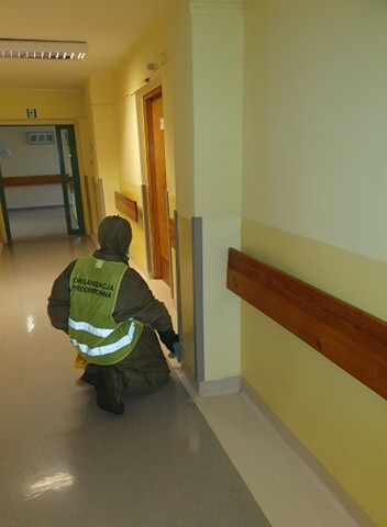 Bytomski oddział Combat Alert przeprowadził działania odkażające w DPS "Senior" w Rudzie oraz w Sanktuarium Matki Boskiej z Lourdes w Kochłowicach. Akcje te realizowane są w ramach ogólnopolskiego projektu #SekcjaDezyfekcja, który został zainicjowany przez Fundację na Rzecz Obronności i Bezpieczeństwa Kraju "Combat Alert".