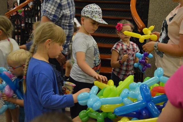 Dzieciaki świętowały w Miejskim Centrum Kultury