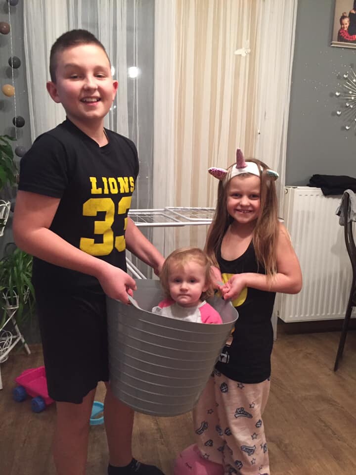 Dzisiaj obchodzimy najbardziej radosne święto w roku – Dzień Dziecka. Z tej okazji zaprosiliśmy rudzian do wzięcia udziału w naszej zabawie. Zobaczcie zdjęcia, które do nas przysłali.