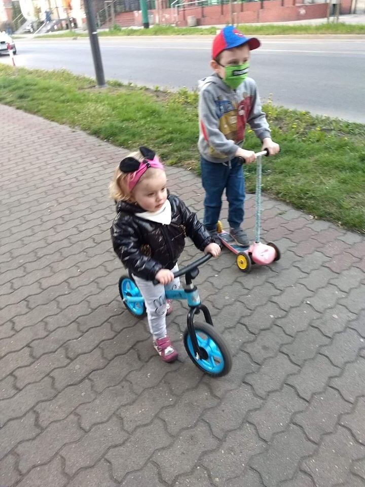 Dzisiaj obchodzimy najbardziej radosne święto w roku – Dzień Dziecka. Z tej okazji zaprosiliśmy rudzian do wzięcia udziału w naszej zabawie. Zobaczcie zdjęcia, które do nas przysłali.