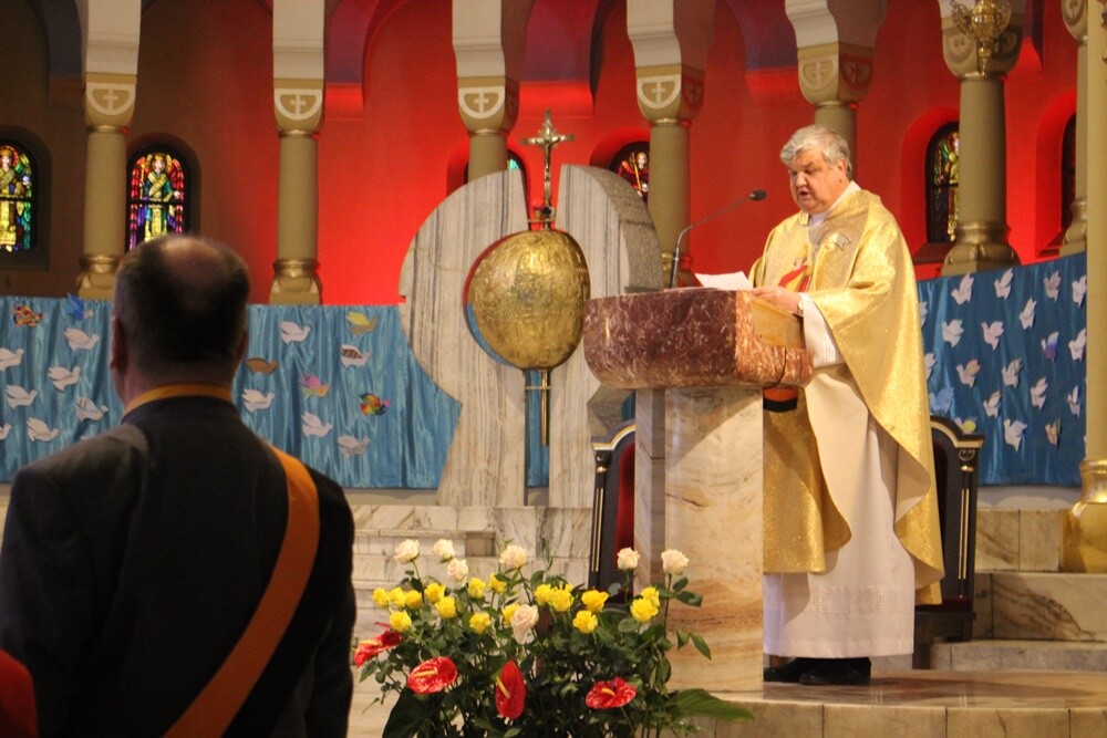 Dzisiaj wspomnienie św. Floriana, patrona hutników, strażaków i kominiarzy. Z tej okazji odbył się tradycyjny przemarsz byłych i obecnych pracowników Huty "Pokój" spod zakładu do kościoła św. Pawła Apostoła w Nowym Bytomiu.