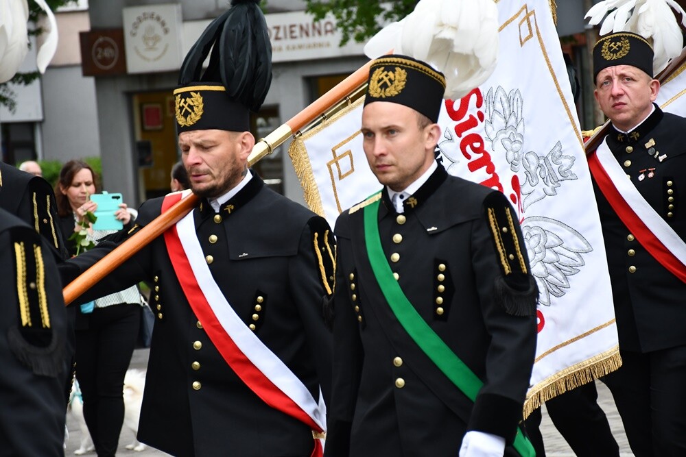 Dzień Hutnika w Rudzie Śląskiej. Hołd dla tradycji i św. Floriana.